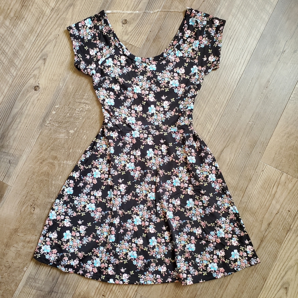 Wet Seal Flowy Black Dress with Floral Print and Cut Out on Back - New With Tags